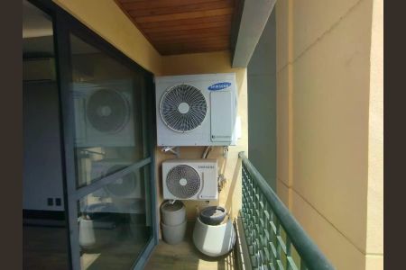 Apartamento à venda com 70m², 1 quarto e 1 vaga