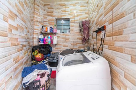 Casa à venda com 124m², 4 quartos e 1 vagaÁrea de Serviço