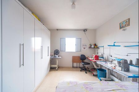 Casa à venda com 124m², 4 quartos e 1 vagaQuarto 2