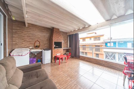 Casa à venda com 124m², 4 quartos e 1 vagaVaranda Gourmet e Área de serviço