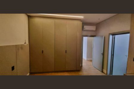 Casa de condomínio à venda com 380m², 5 quartos e 4 vagas