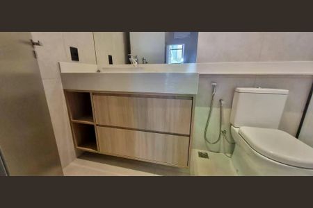 Casa de condomínio à venda com 380m², 5 quartos e 4 vagas