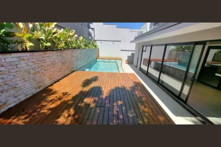 Casa de condomínio à venda com 380m², 5 quartos e 4 vagas