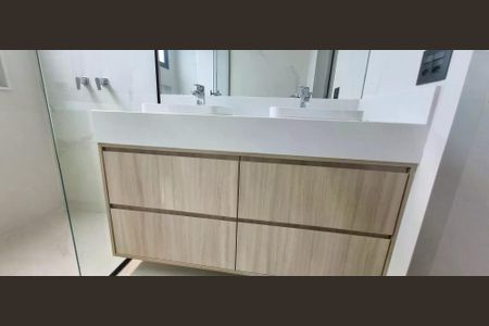 Casa de condomínio à venda com 380m², 5 quartos e 4 vagas
