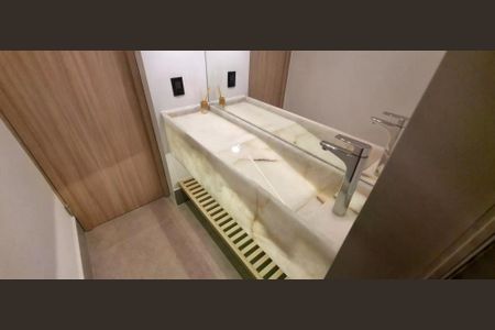 Casa de condomínio à venda com 380m², 5 quartos e 4 vagas