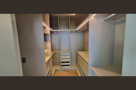 Casa de condomínio à venda com 380m², 5 quartos e 4 vagas