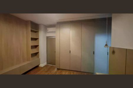 Casa de condomínio à venda com 380m², 5 quartos e 4 vagas