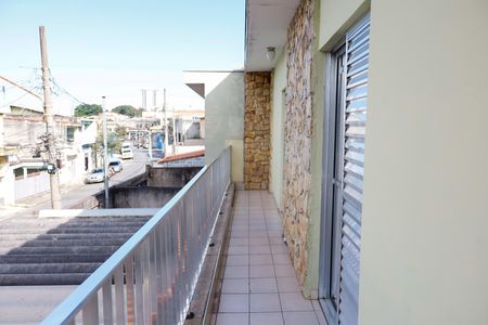 Sacada de casa à venda com 4 quartos, 350m² em Km 18, Osasco