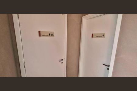 Casa de condomínio à venda com 222m², 3 quartos e 4 vagas