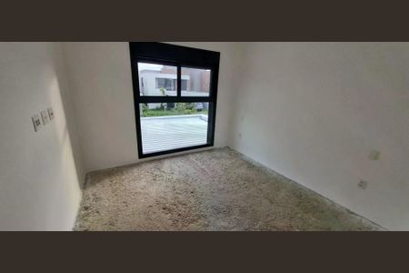 Casa de condomínio à venda com 222m², 3 quartos e 4 vagas