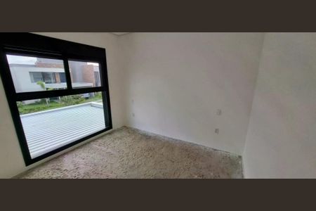 Casa de condomínio à venda com 222m², 3 quartos e 4 vagas
