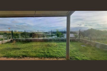 Casa de condomínio à venda com 222m², 3 quartos e 4 vagas