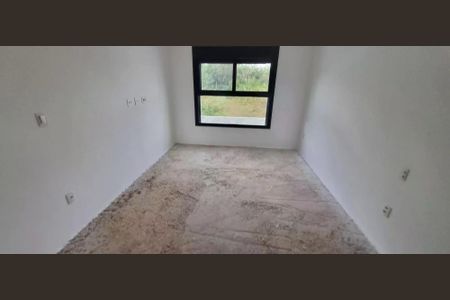 Casa de condomínio à venda com 222m², 3 quartos e 4 vagas