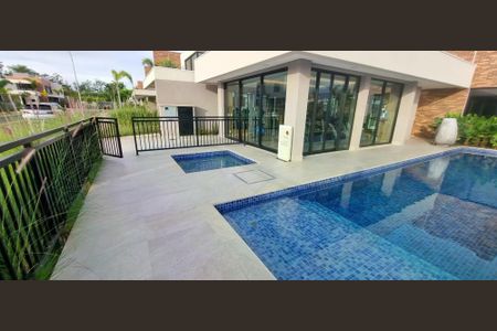 Casa de condomínio à venda com 222m², 3 quartos e 4 vagas