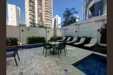 Apartamento para alugar com 184m², 3 quartos e 2 vagas