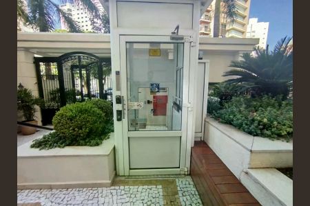 Apartamento para alugar com 184m², 3 quartos e 2 vagas
