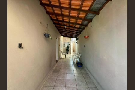 Casa à venda com 93m², 3 quartos e 2 vagas