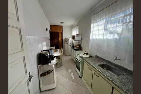 Casa à venda com 93m², 3 quartos e 2 vagas
