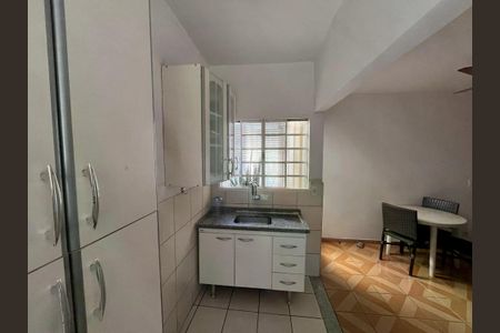 Casa à venda com 93m², 3 quartos e 2 vagas