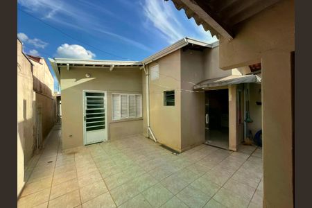 Casa à venda com 93m², 3 quartos e 2 vagas