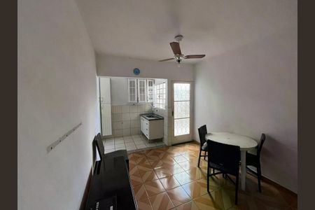 Casa à venda com 93m², 3 quartos e 2 vagas