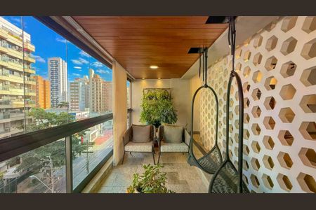Apartamento à venda com 258m², 3 quartos e 2 vagas