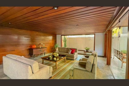 Apartamento à venda com 258m², 3 quartos e 2 vagas