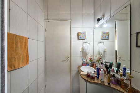 Casa para alugar com 56m², 2 quartos e 2 vagas Casa para alugar com 56m², 2 quartos e 2 vagasBanheiro