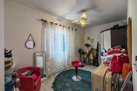 Casa para alugar com 56m², 2 quartos e 2 vagas Casa para alugar com 56m², 2 quartos e 2 vagasQuarto 1