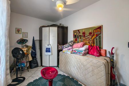 Casa para alugar com 56m², 2 quartos e 2 vagas Casa para alugar com 56m², 2 quartos e 2 vagasQuarto 1