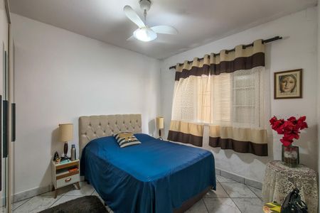 Quarto 2 de casa para alugar com 2 quartos, 56m² em Vila Tupi, Praia Grande