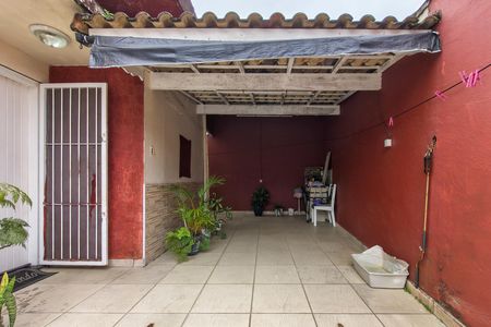 Casa para alugar com 56m², 2 quartos e 2 vagas Casa para alugar com 56m², 2 quartos e 2 vagasGaragem