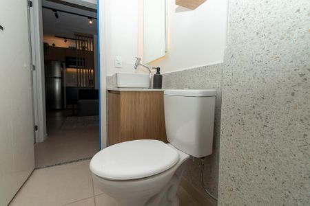 Apartamento para alugar com 39m², 2 quartos e sem vaga Apartamento para alugar com 39m², 2 quartos e sem vagaBanheiro