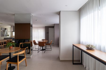 Apartamento para alugar com 39m², 2 quartos e sem vaga Apartamento para alugar com 39m², 2 quartos e sem vagaÁrea comum - Salão de festas