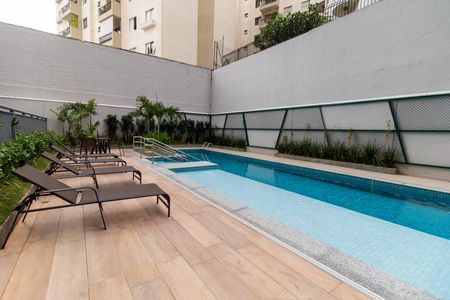 Apartamento para alugar com 39m², 2 quartos e sem vaga Apartamento para alugar com 39m², 2 quartos e sem vagaÁrea comum - Piscina