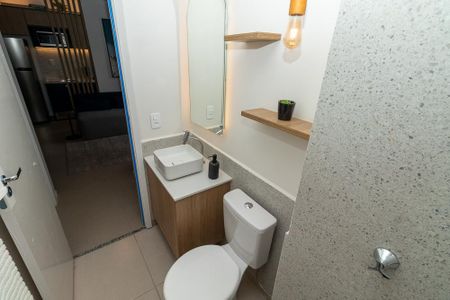 Apartamento para alugar com 39m², 2 quartos e sem vaga Apartamento para alugar com 39m², 2 quartos e sem vagaBanheiro