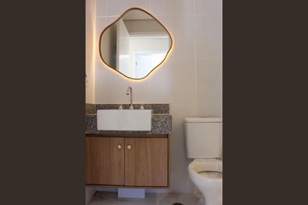 Apartamento para alugar com 55m², 2 quartos e 1 vaga Apartamento para alugar com 55m², 2 quartos e 1 vagaBanheiro