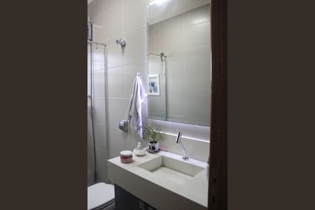 Casa de condomínio à venda com 100m², 3 quartos e 2 vagasBanheiro social