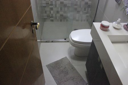 Casa de condomínio à venda com 100m², 3 quartos e 2 vagasBanheiro social