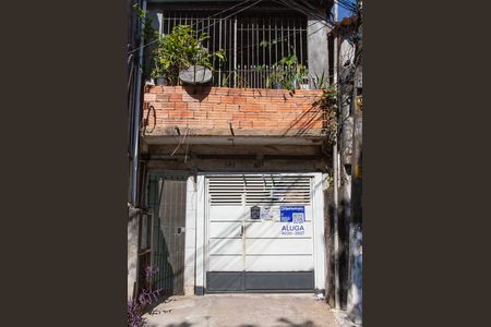 Casa para alugar com 60m², 2 quartos e 1 vagaFachada