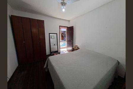 Casa à venda com 4 quartos, 254m² em Itaipu, Niterói