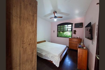 Casa à venda com 4 quartos, 254m² em Itaipu, Niterói