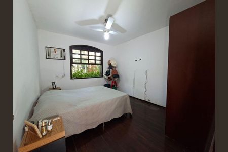 Casa à venda com 4 quartos, 254m² em Itaipu, Niterói