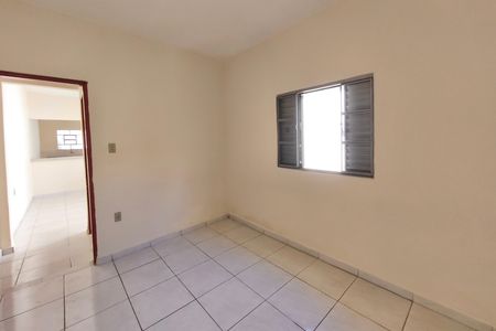 Casa para alugar com 40m², 1 quarto e 1 vagaQuarto 