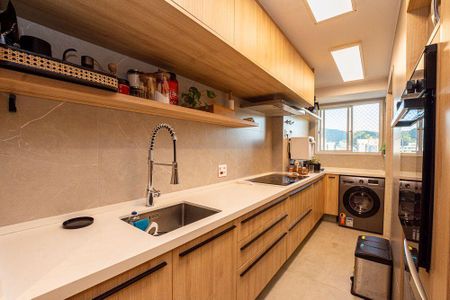 Apartamento à venda com 165m², 2 quartos e 2 vagas
