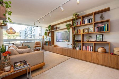 Apartamento à venda com 165m², 2 quartos e 2 vagas