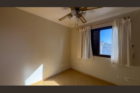 Apartamento à venda com 140m², 3 quartos e 3 vagas Apartamento à venda com 140m², 3 quartos e 3 vagasQuarto 2