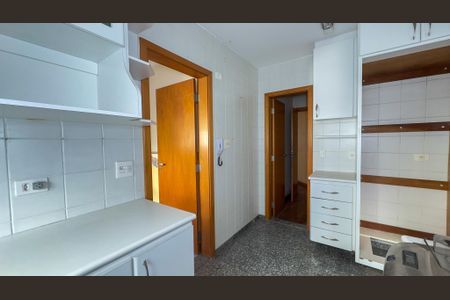 Apartamento à venda com 140m², 3 quartos e 3 vagas Apartamento à venda com 140m², 3 quartos e 3 vagasCozinha
