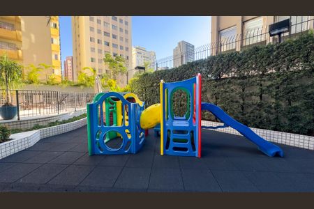 Apartamento à venda com 140m², 3 quartos e 3 vagas Apartamento à venda com 140m², 3 quartos e 3 vagasPlayground