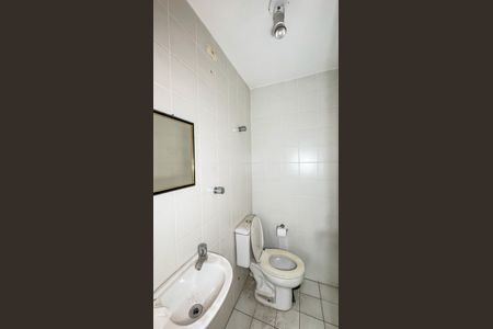 Apartamento à venda com 140m², 3 quartos e 3 vagas Apartamento à venda com 140m², 3 quartos e 3 vagasBanheiro de serviço
